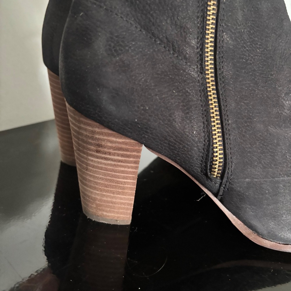 Cole Haan Davenport Bootie II Black Nubuck Leather Ankle Boots D41960 Size 10.5 - Picture 4 of 8